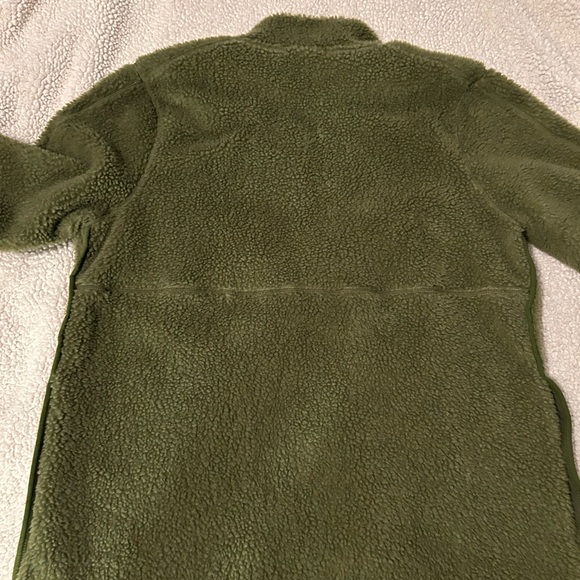 Nike Yoga Sherpa Pullover - Picture 9 of 9